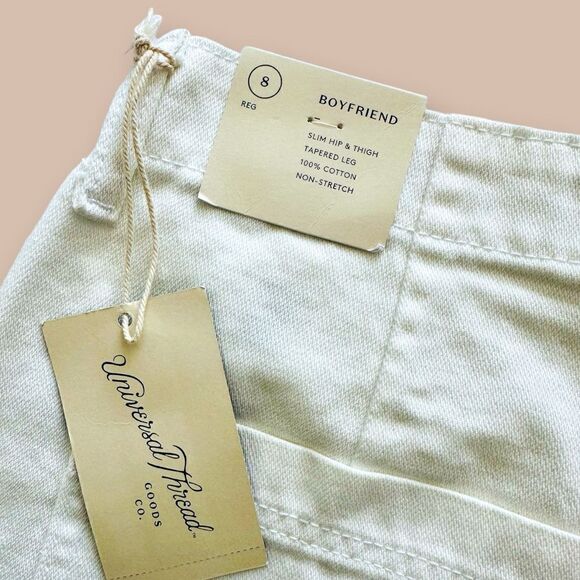 NWT Universal Thread Mid-Rise Boyfriend Jeans White Size 8 - Picture 6 of 8